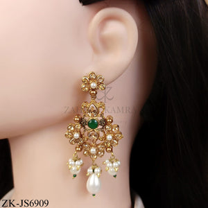 ROYAL EMERALD PEARLS DROP SET