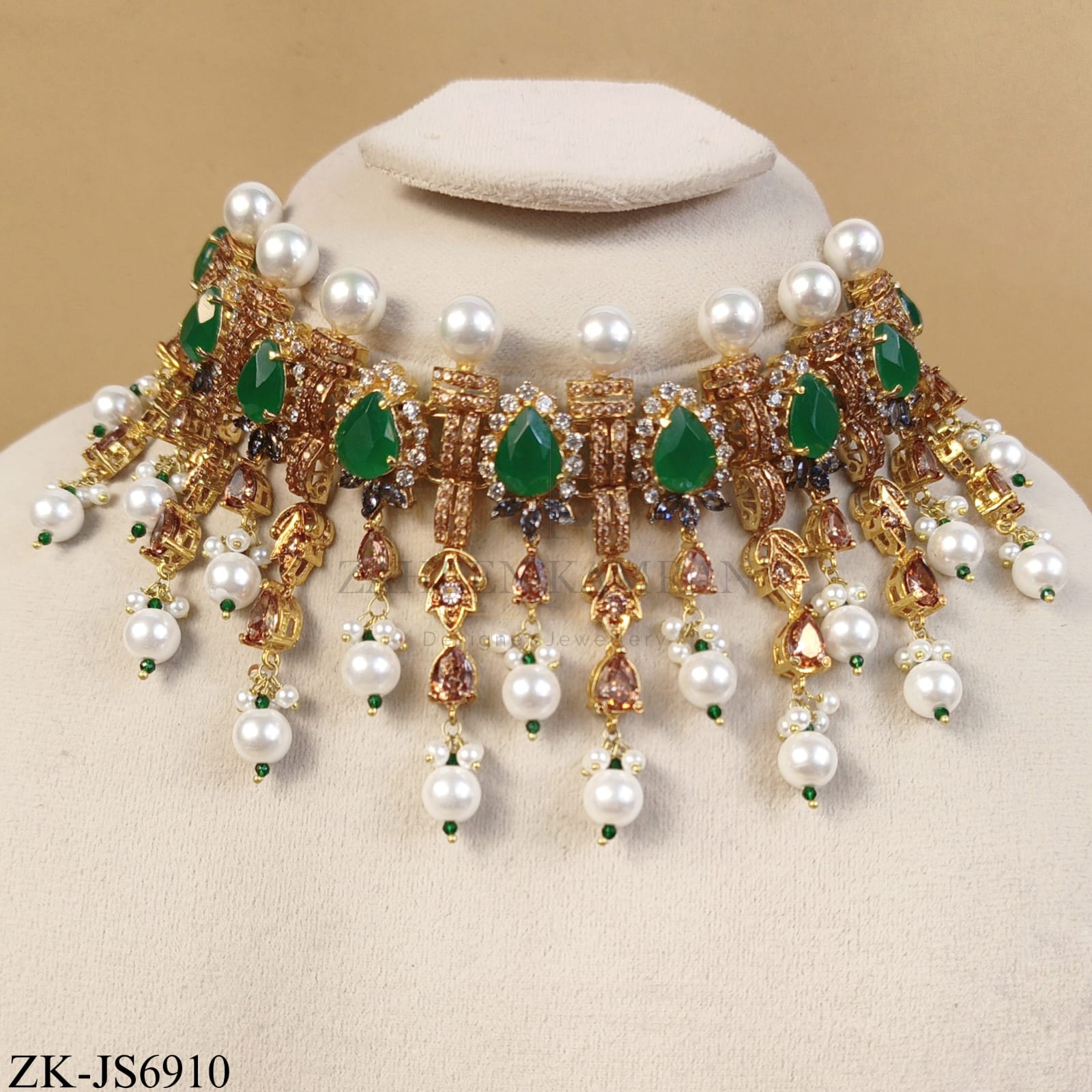 GOLD EMERALD PEARLS FRINGE SET
