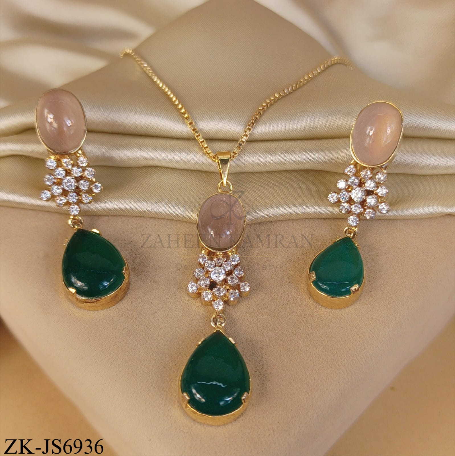 PINK OVAL STONE WITH EMERALD DROP SET