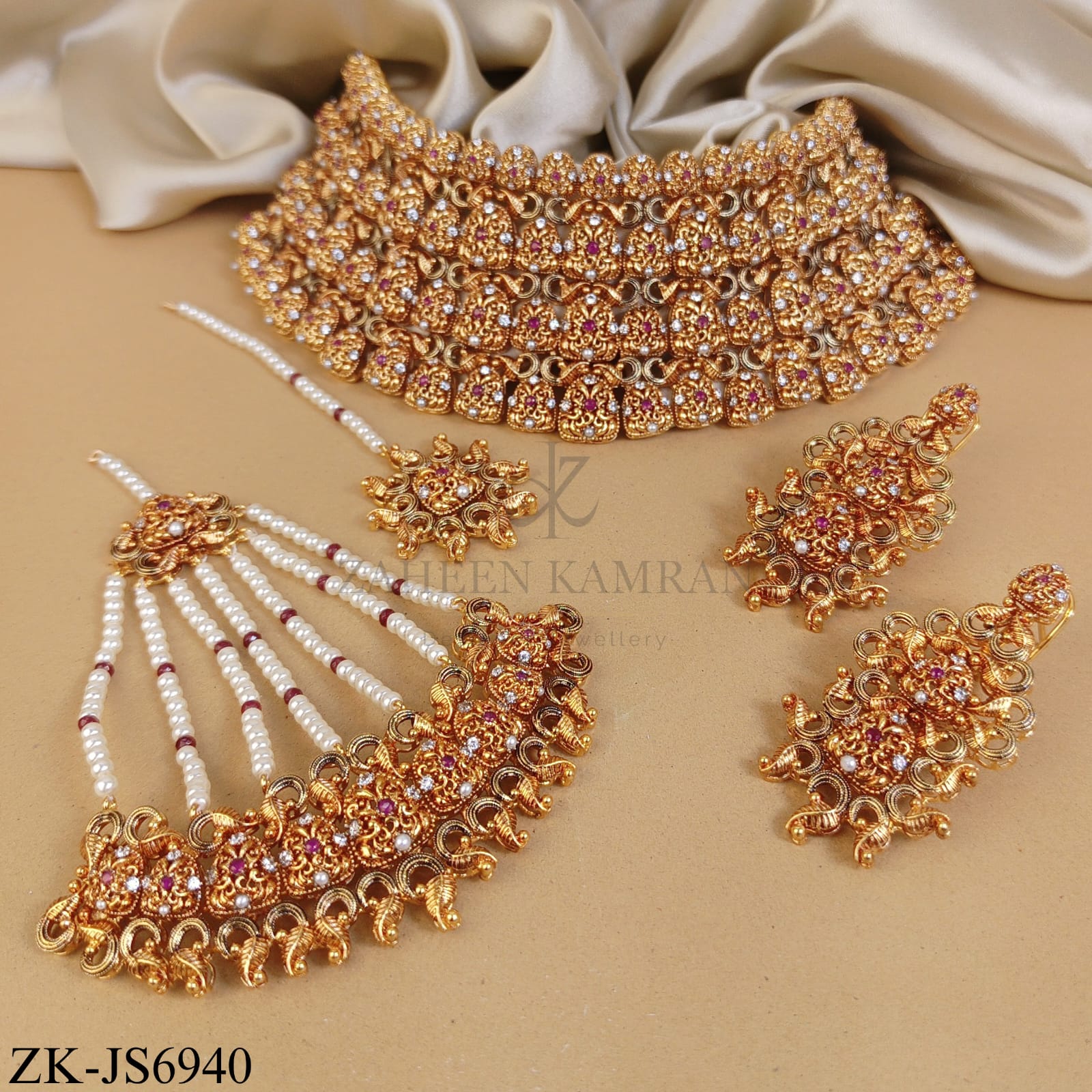 GOLD TONE INTRICATE FLORAL RUBY BRIDAL SET