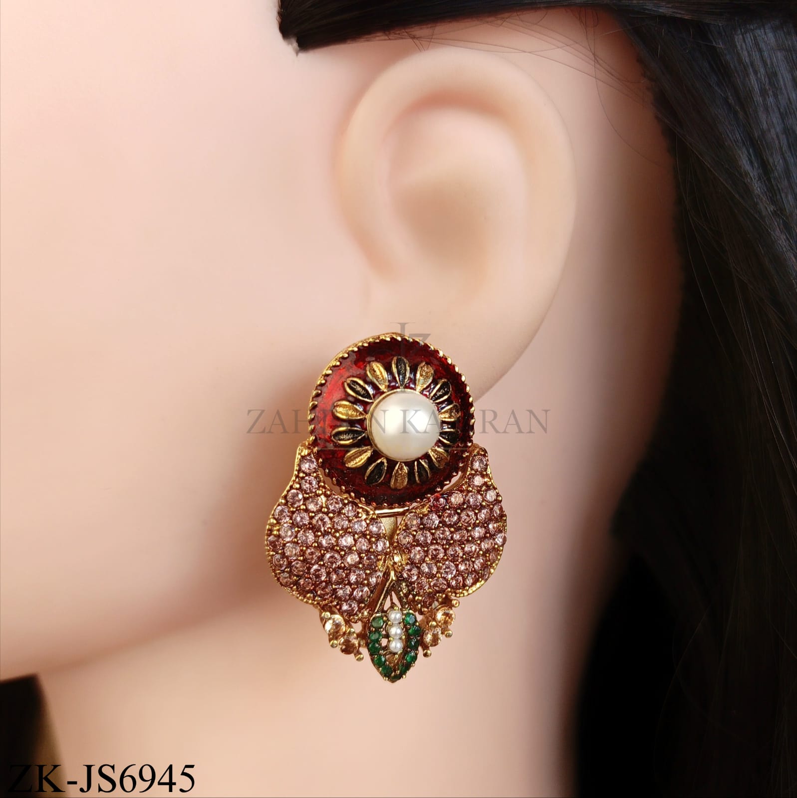 GOLD TONE FLORAL PENDANT MALA SET