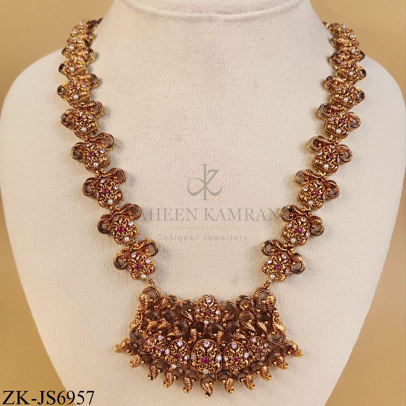 REGAL RUBY ANTIQUE BRIDAL SET