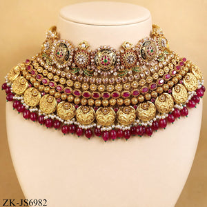 ROYAL RUBY WIDE CHOKER SET WITH FLORAL MOTIF
