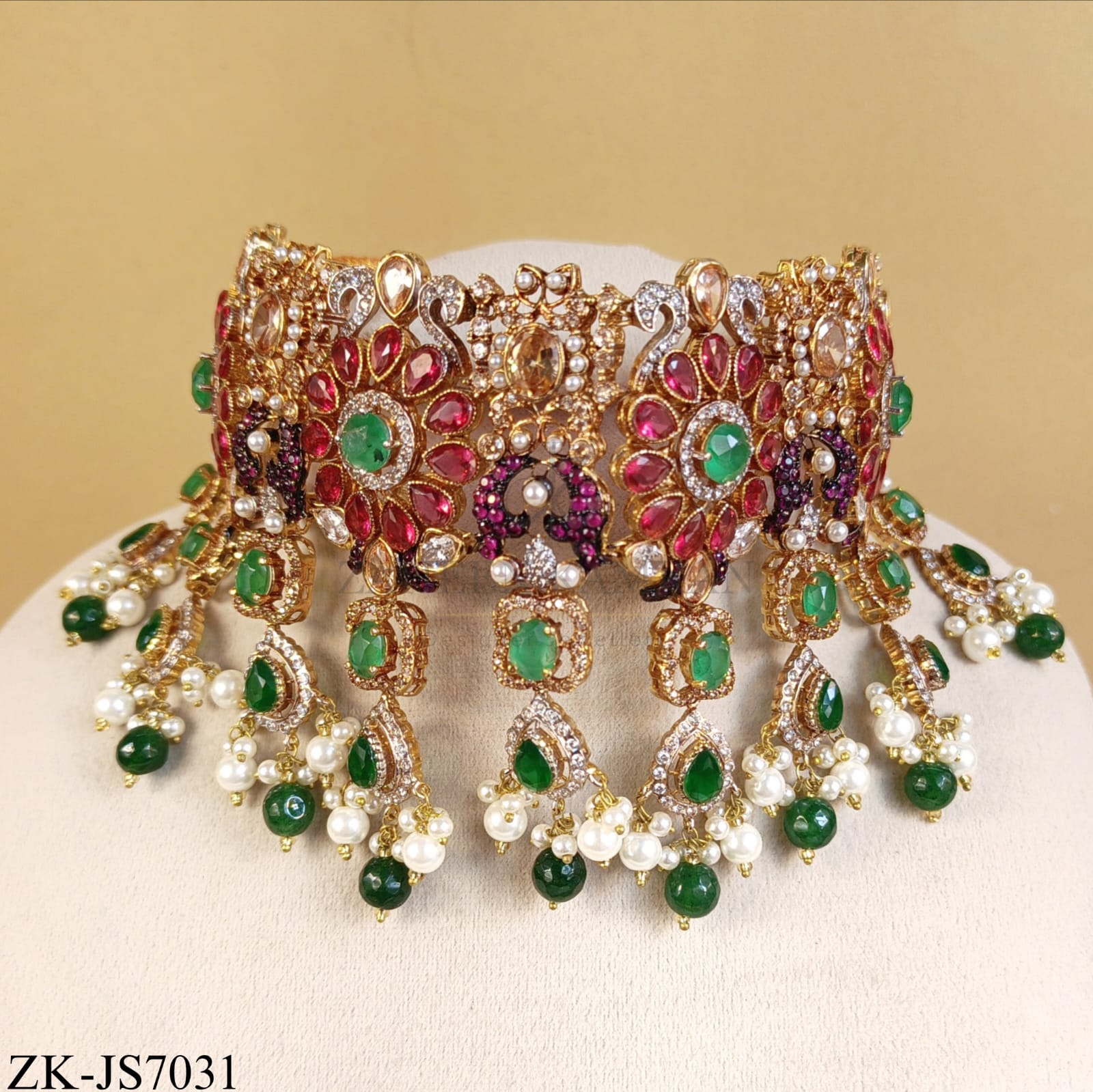 REGAL BLOOM RUBY EMERALD CHOKER SET