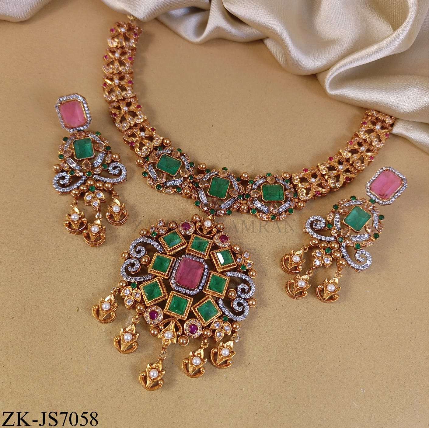 GOLDEN WIDE EMERALD PINK ZIRCONIA SET