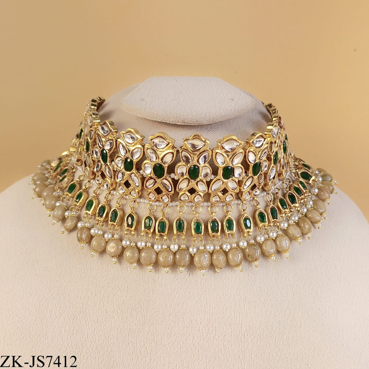 EMERALD KUNDAN SET