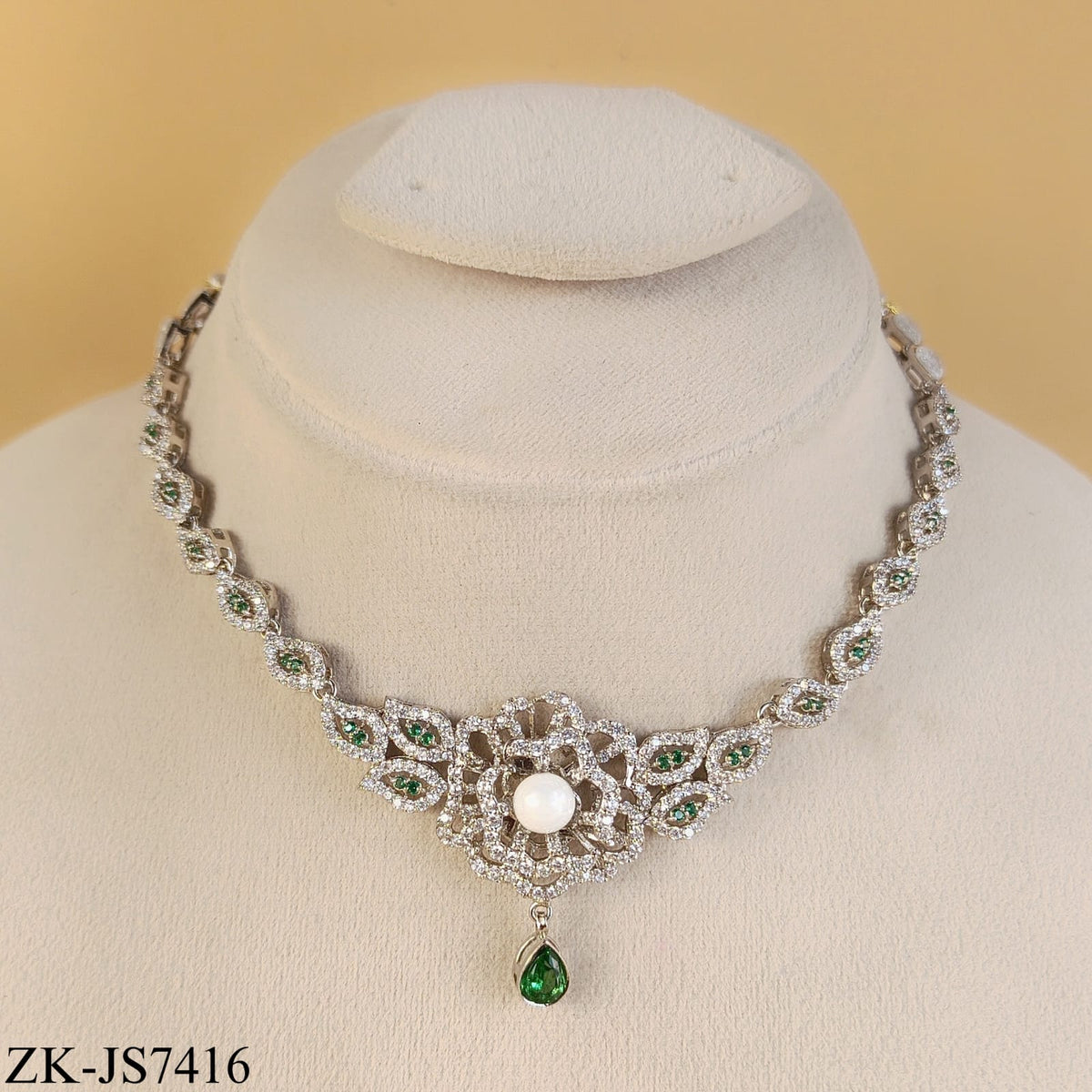EMERALD LEAFLET SET