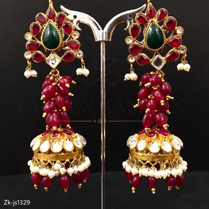 Decently Multi Kundan Necklace