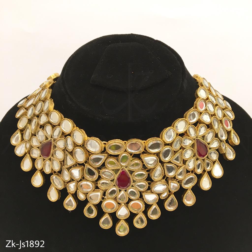 Shining Diva Kundan Necklace Set