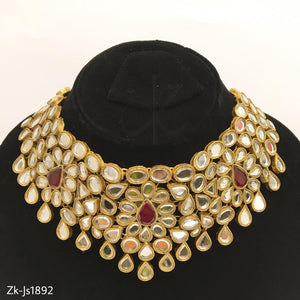 Shining Diva Kundan Necklace Set