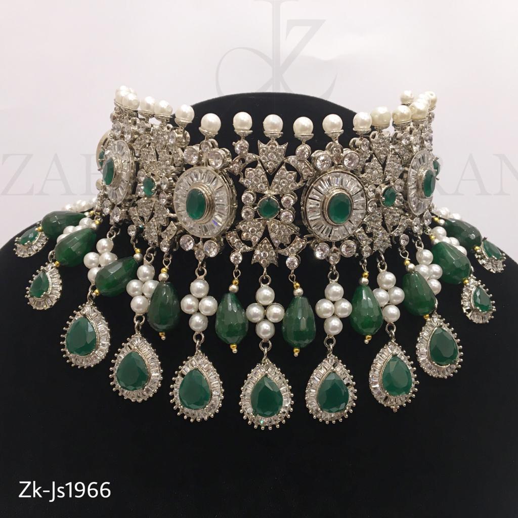 Fairytale Emerald Necklace Set
