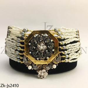 Gold smoke choker set