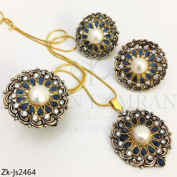 Sapphire Pearl pendant set