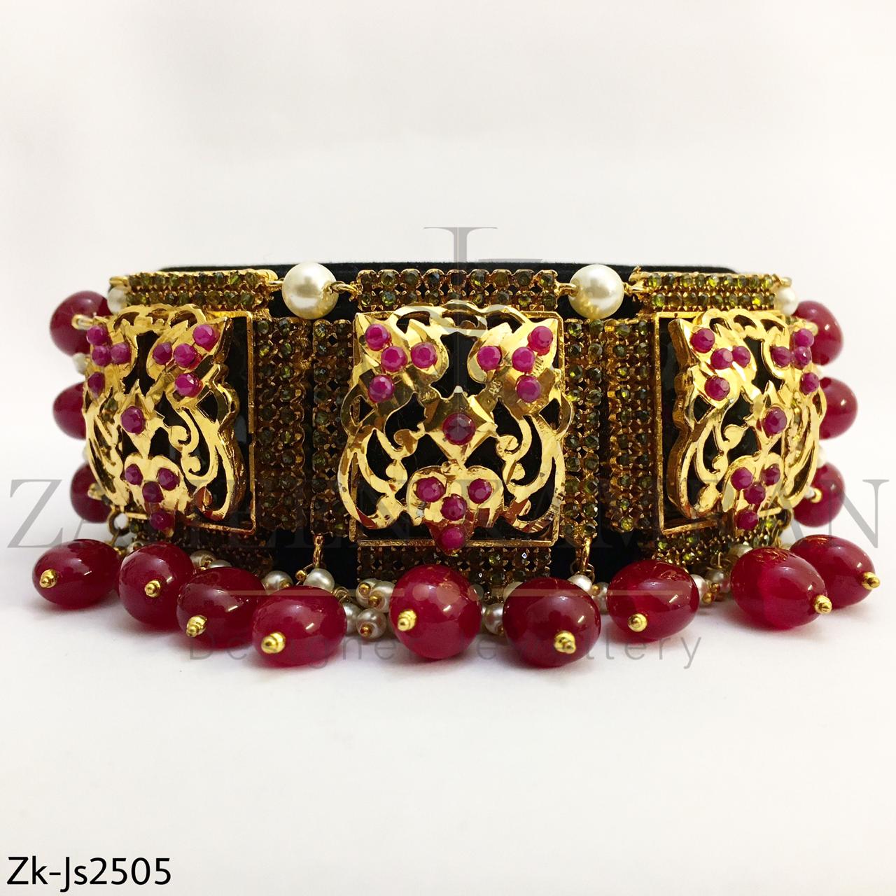 Traditional ari choker set