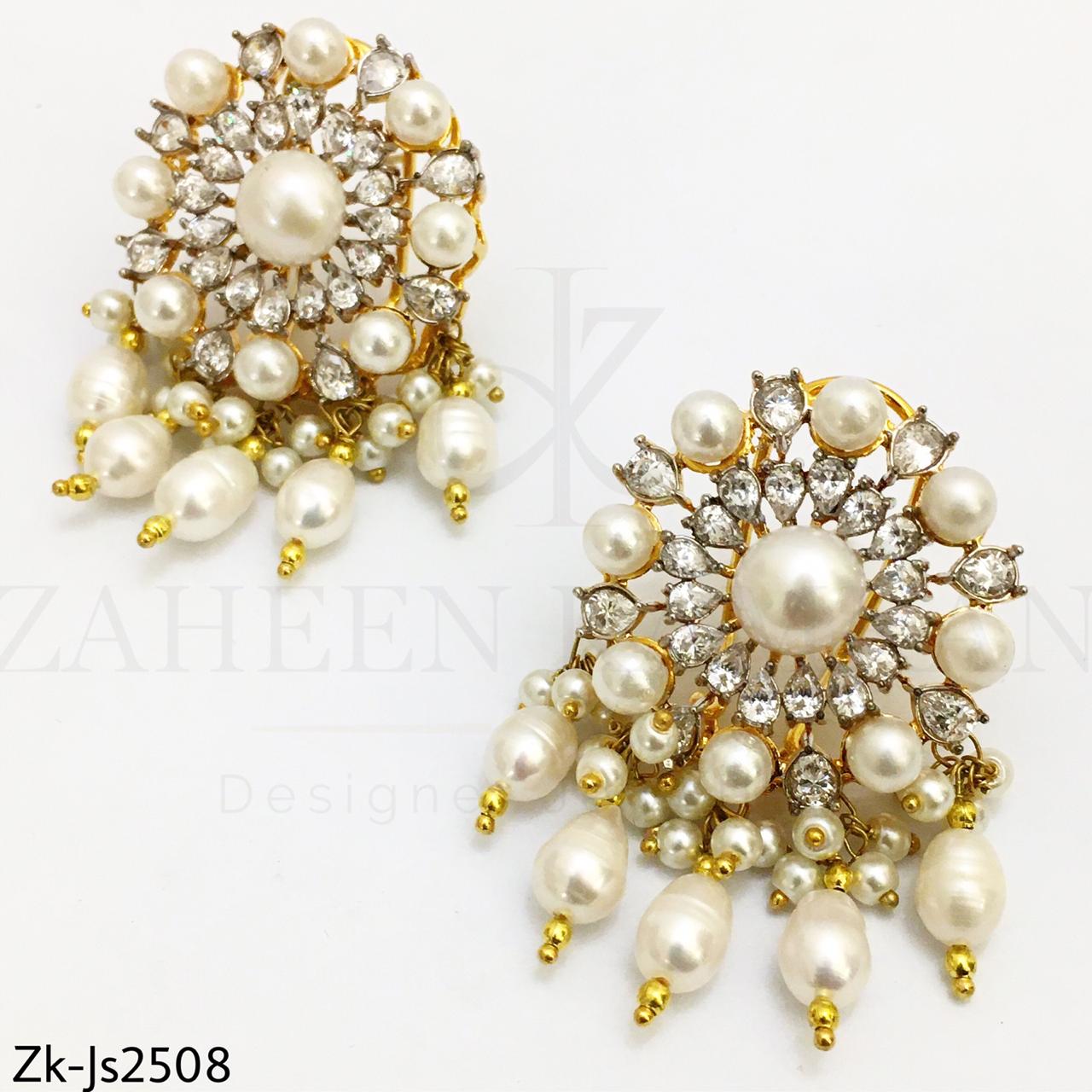 Pearls zircons choker set