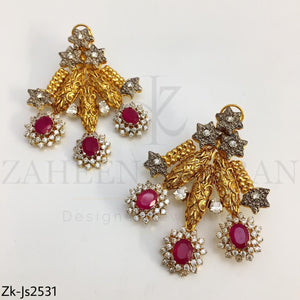 Gold ruby set
