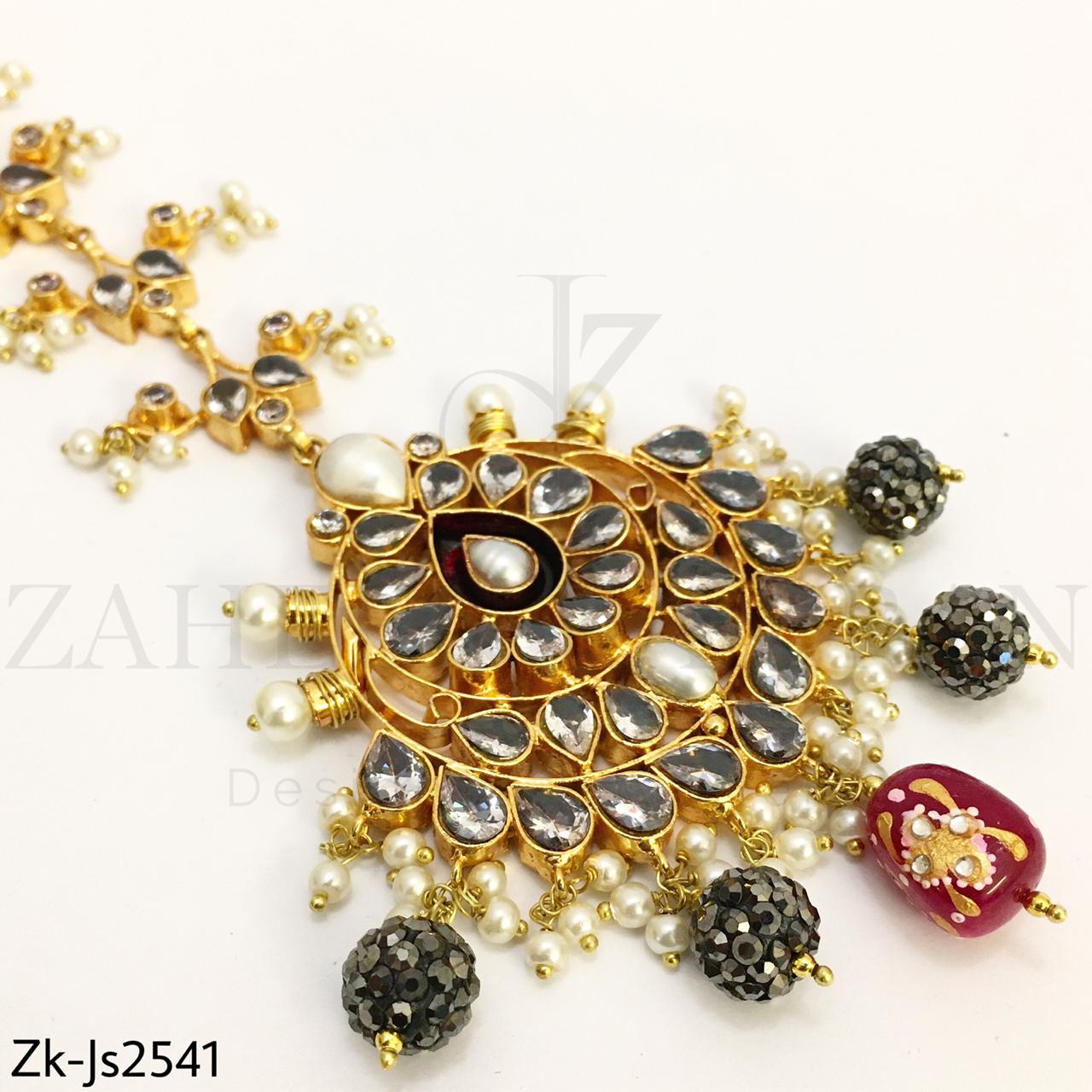 Hand made Kundan set
