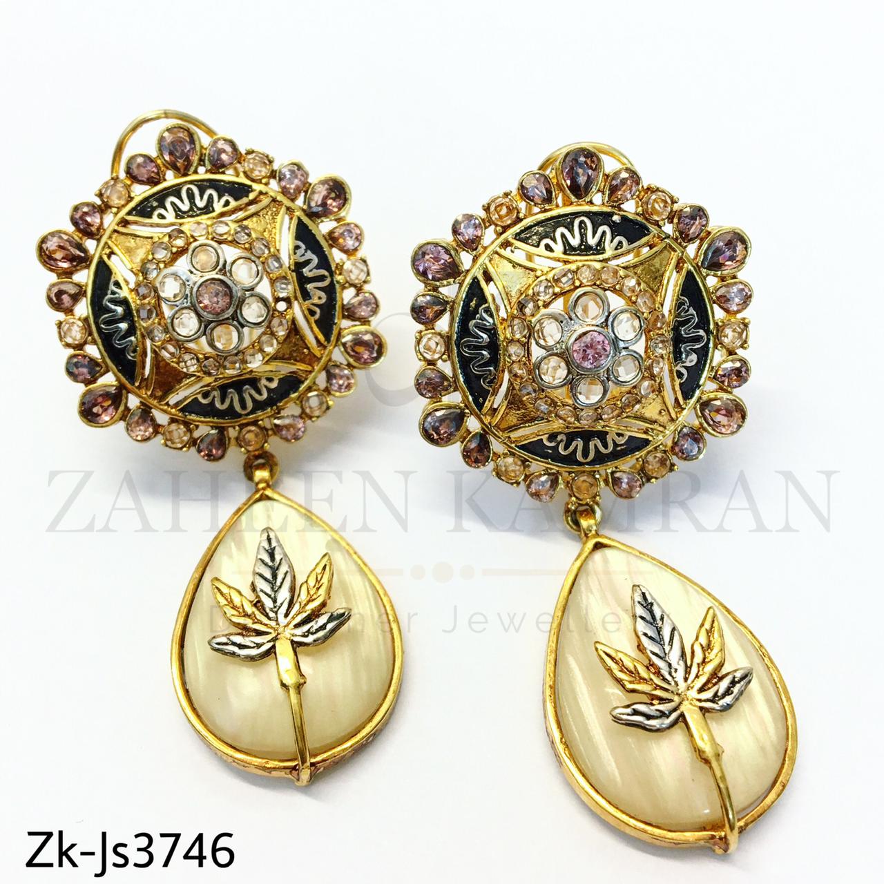 Exquisite pendant mala