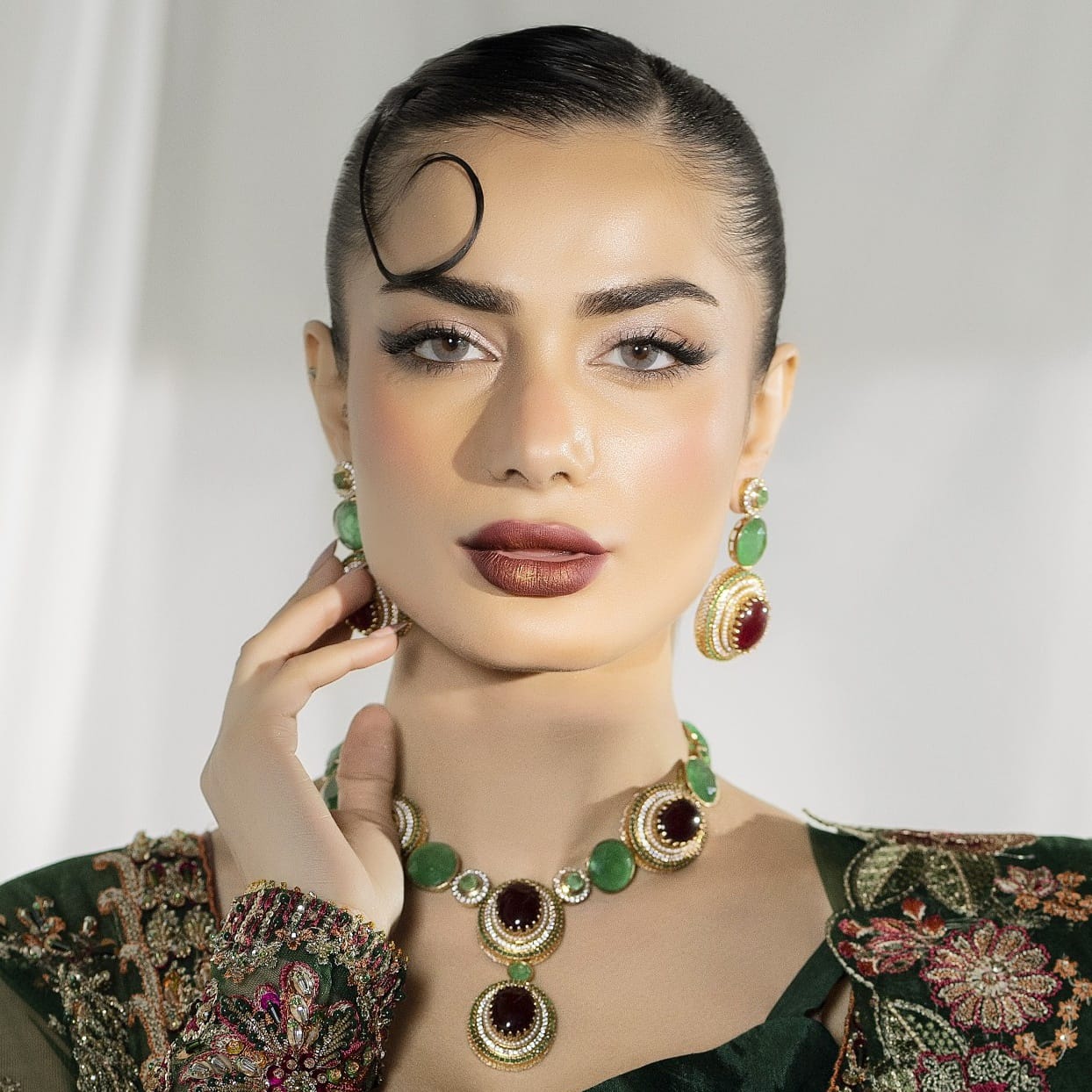 Look Book 666 Zaheen Kamran Jewellery