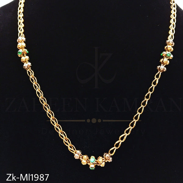 Emerald sleek chain