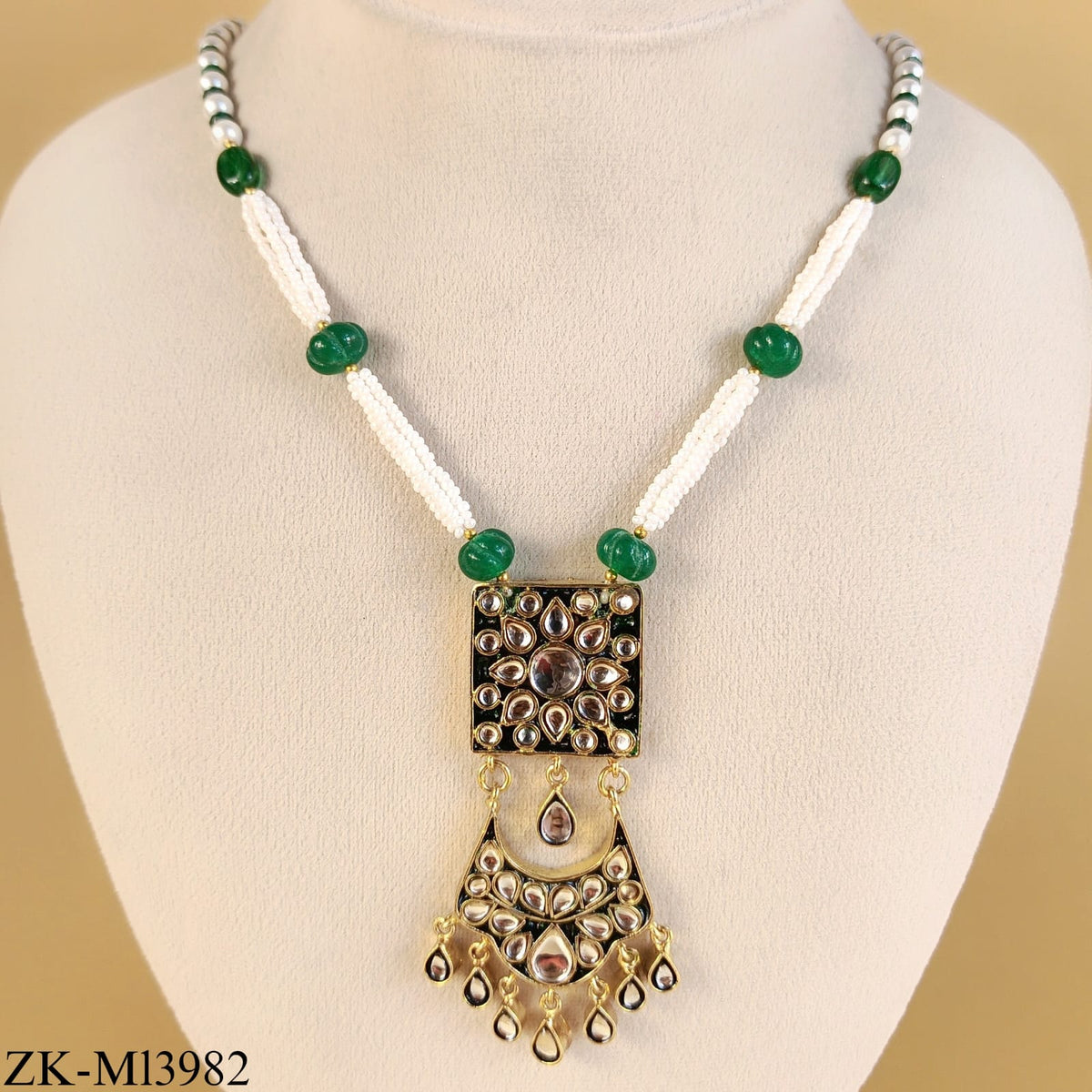 EMERALD KUNDAN MALA