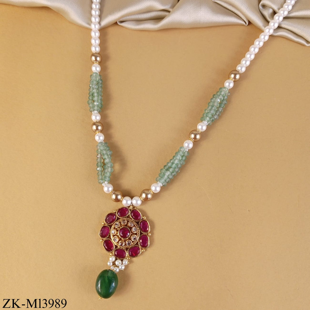EMERALD FLORAL MALA