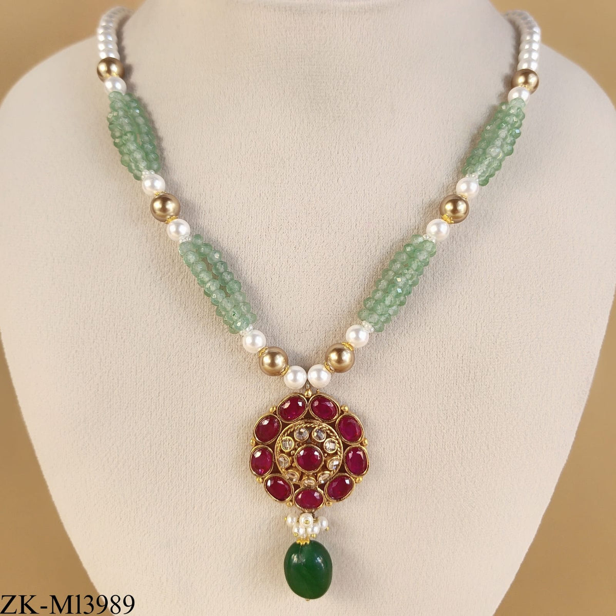 EMERALD FLORAL MALA