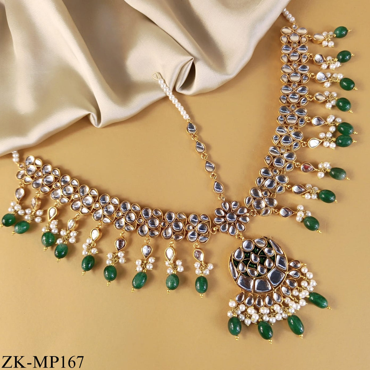EMERALD KUNDAN MATHA PATTI