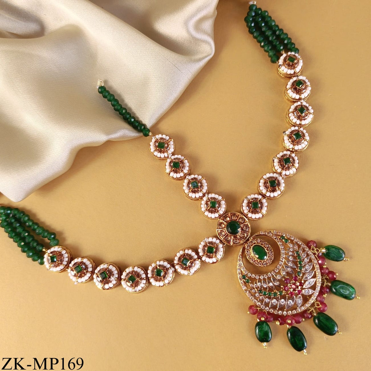 EMERALD MATHA PATTI