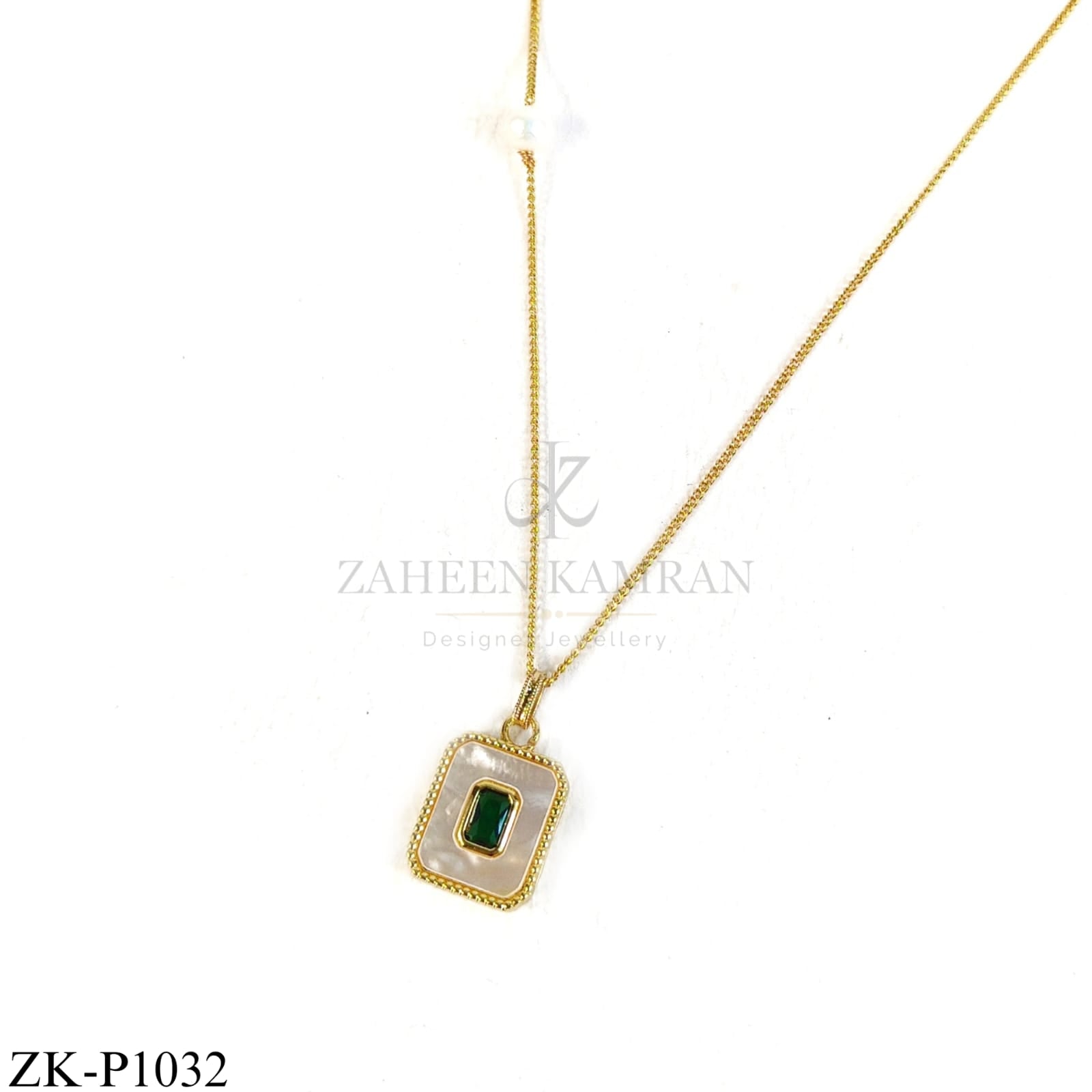 GOLDEN DUAL SHADE SQUARE PENDANT
