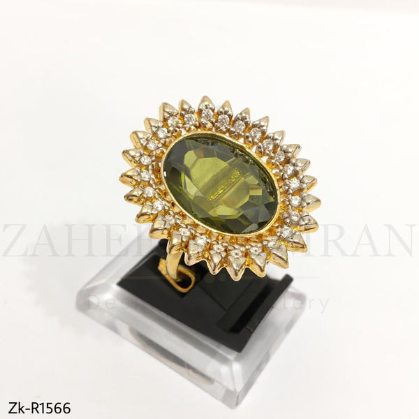 Circle Emerald Ring