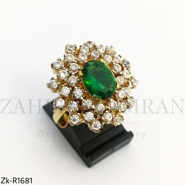 Emerald Shiny Ring