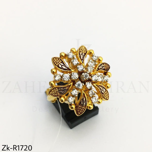 Gold flower ring