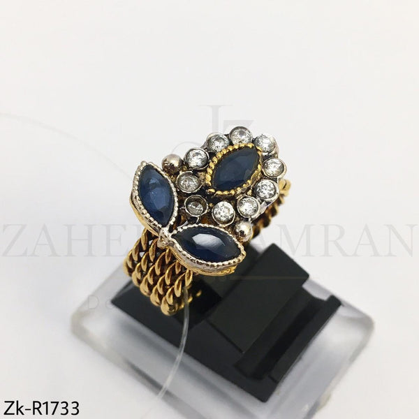 Sapphire flower ring