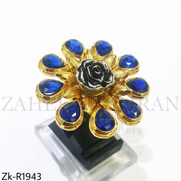 Floral sapphire ring