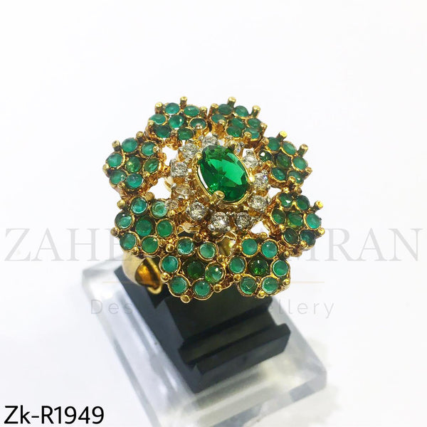 Emerald floral ring