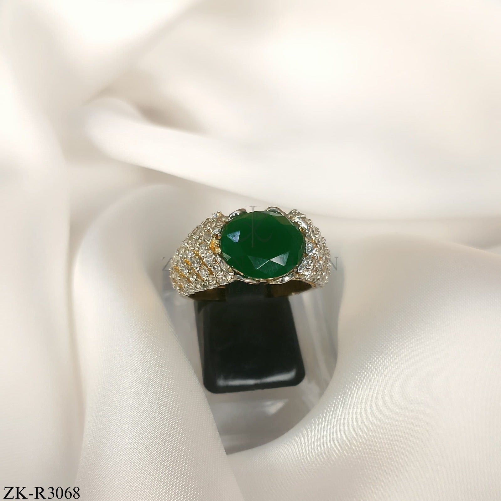 925 EMERALD ZIRCONIA RING
