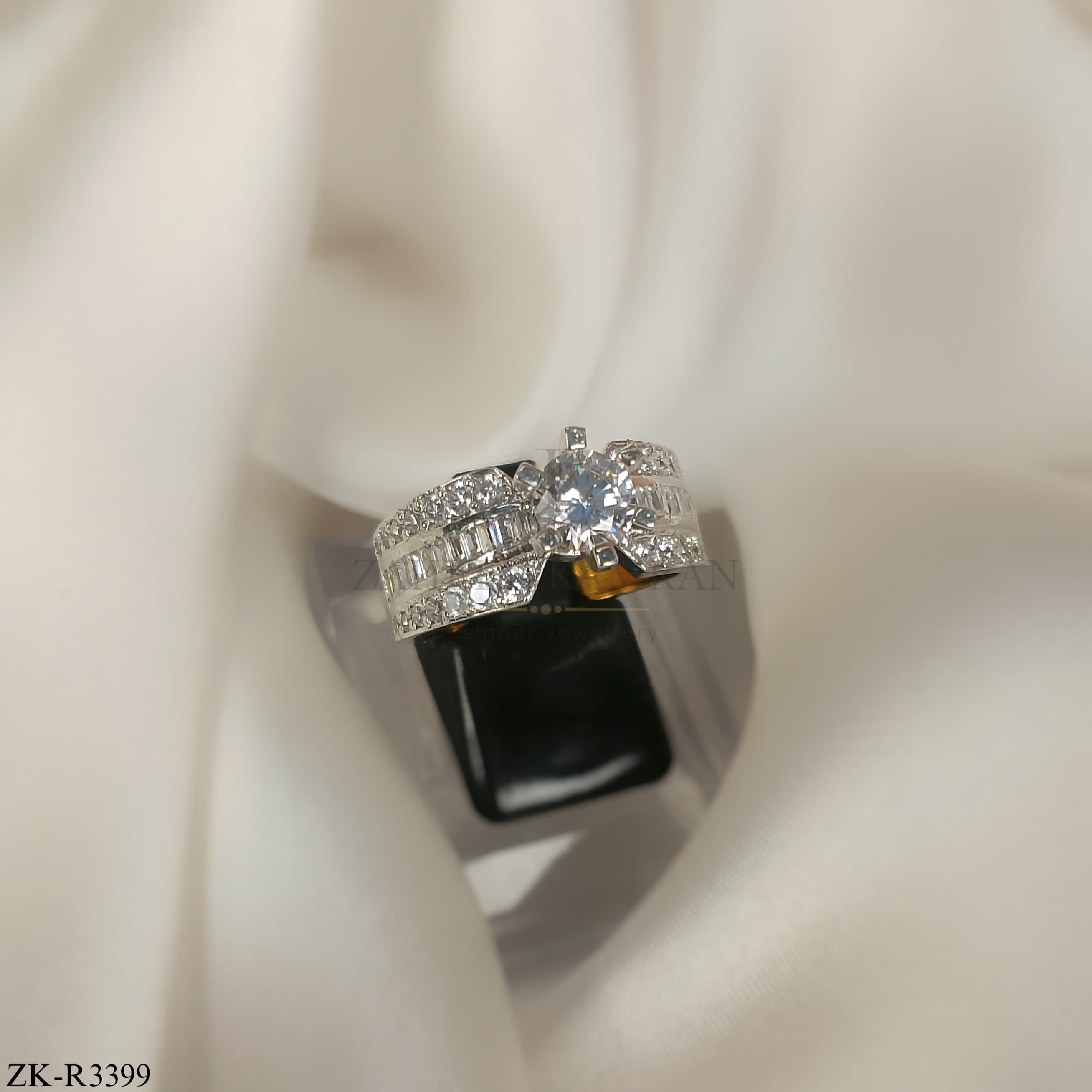 925 ZIRCONIAN RING