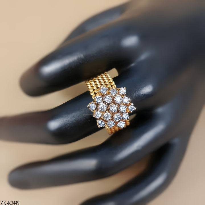ZIRCONIAN RING