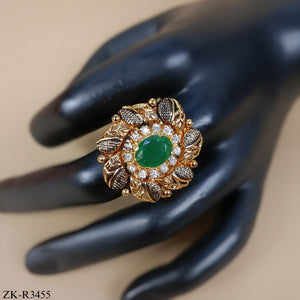 EMERALD RING