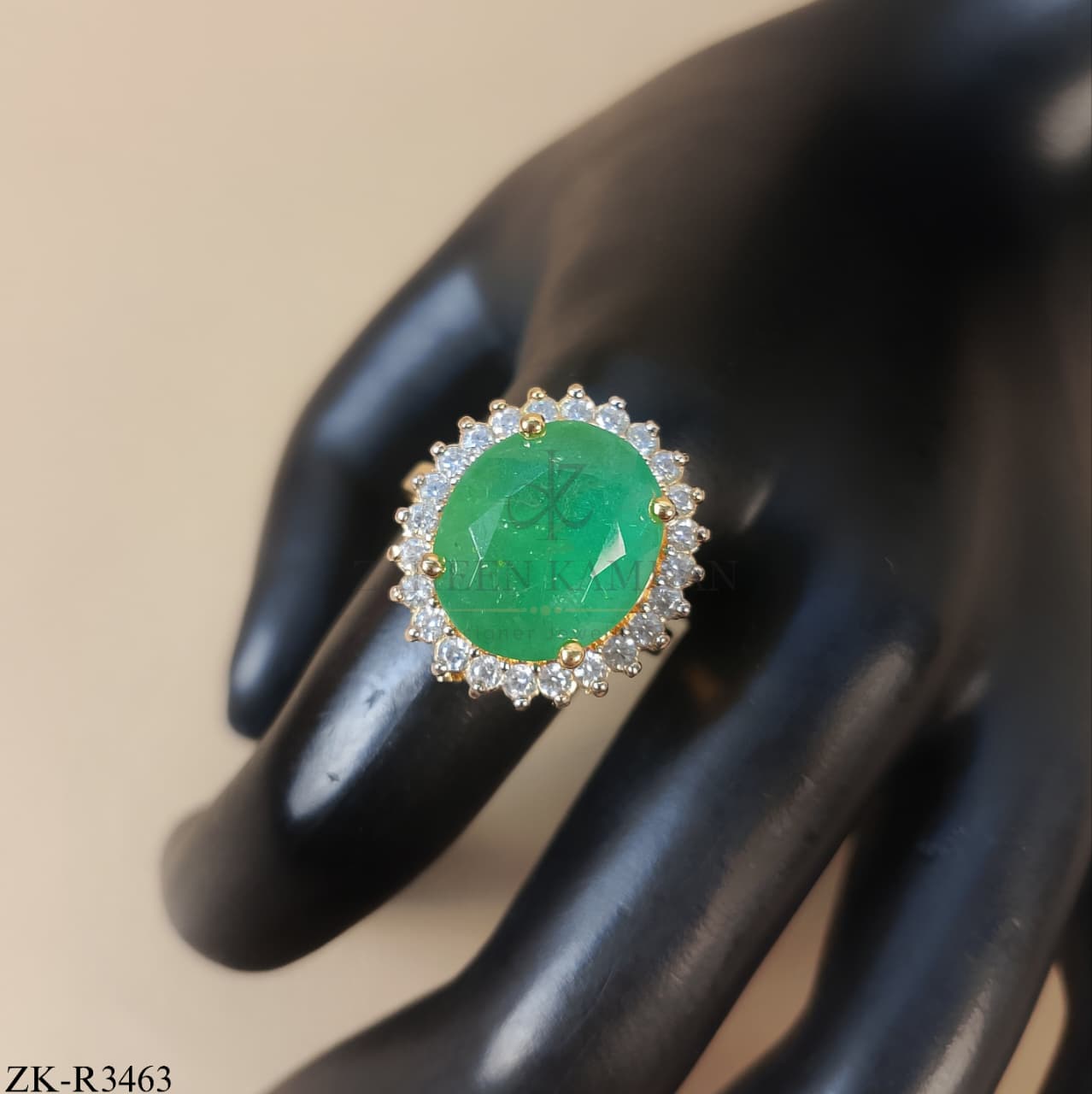 EMERALD RING