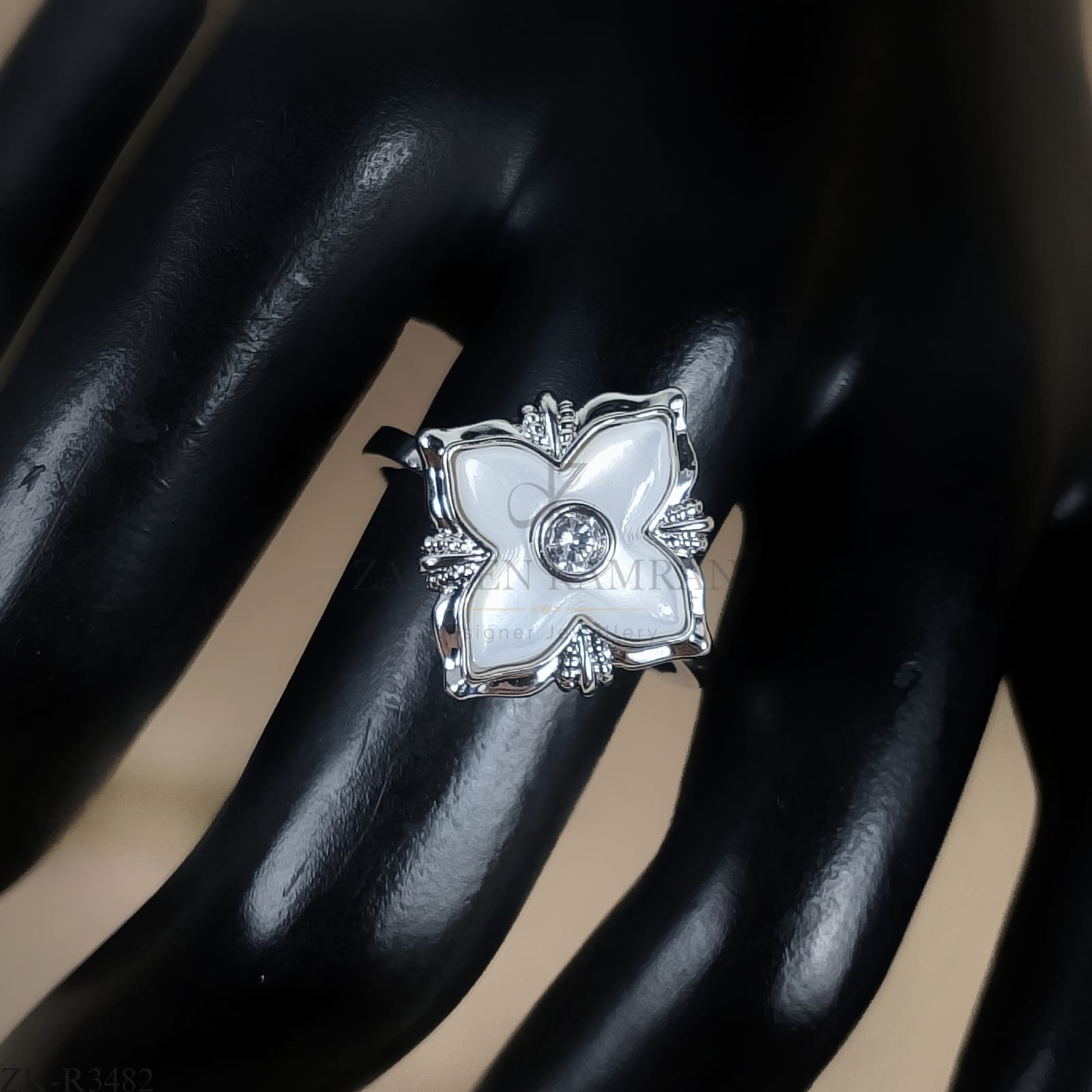 FLORET RING