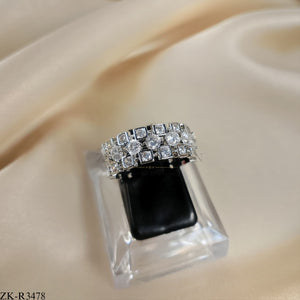 ZIRCONIAN RING
