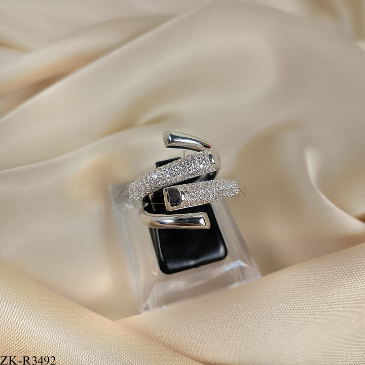 ZIRCONIAN RING