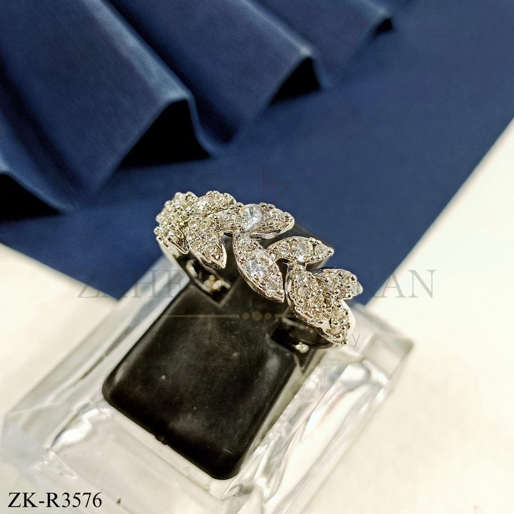 ZIRCONIAN RING