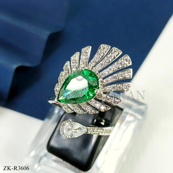 EMERALD RING