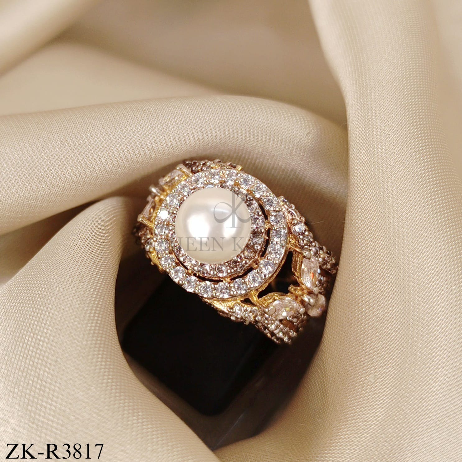 PEARL RING