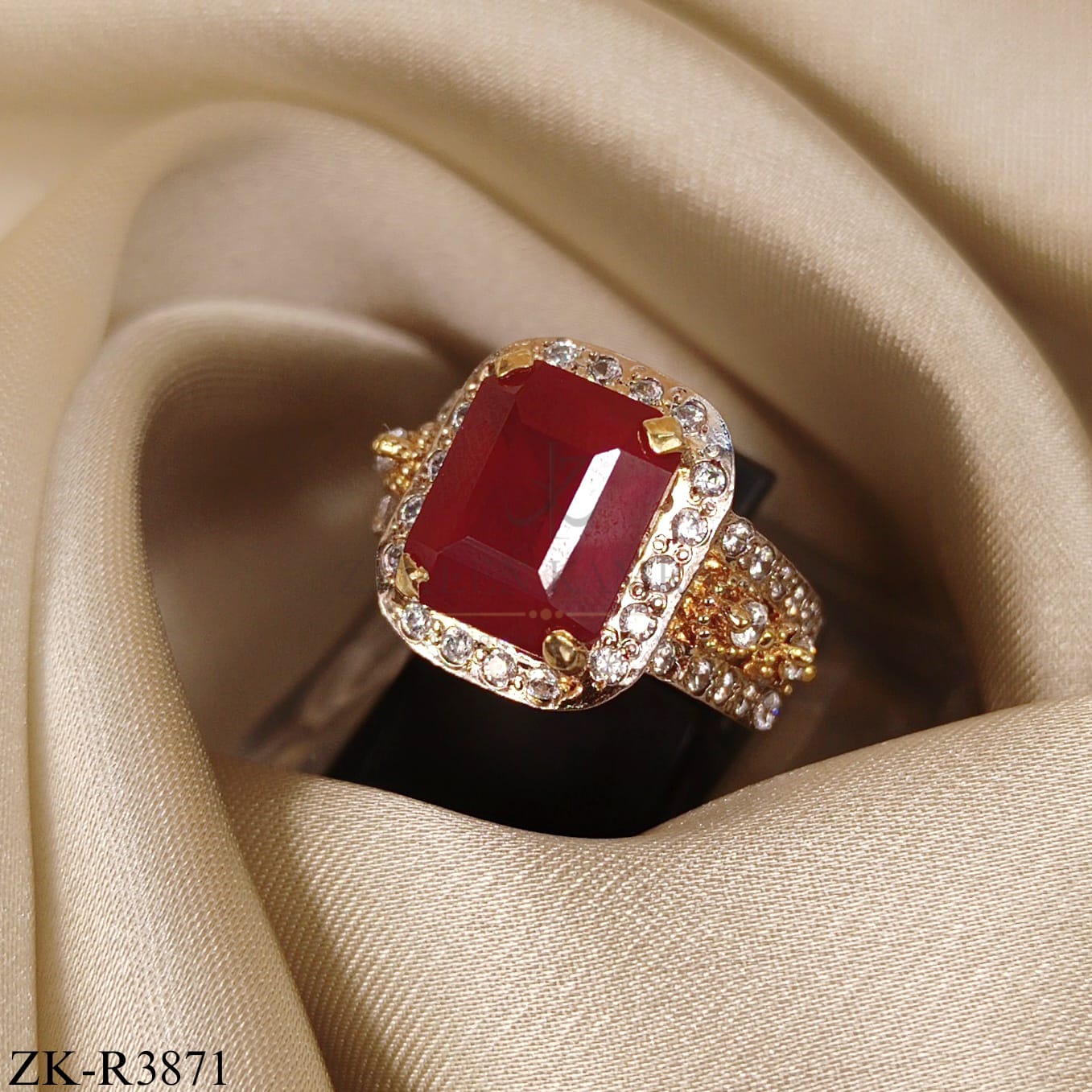 GOLD RUBY AND ZIRCONS ACCENTS RING