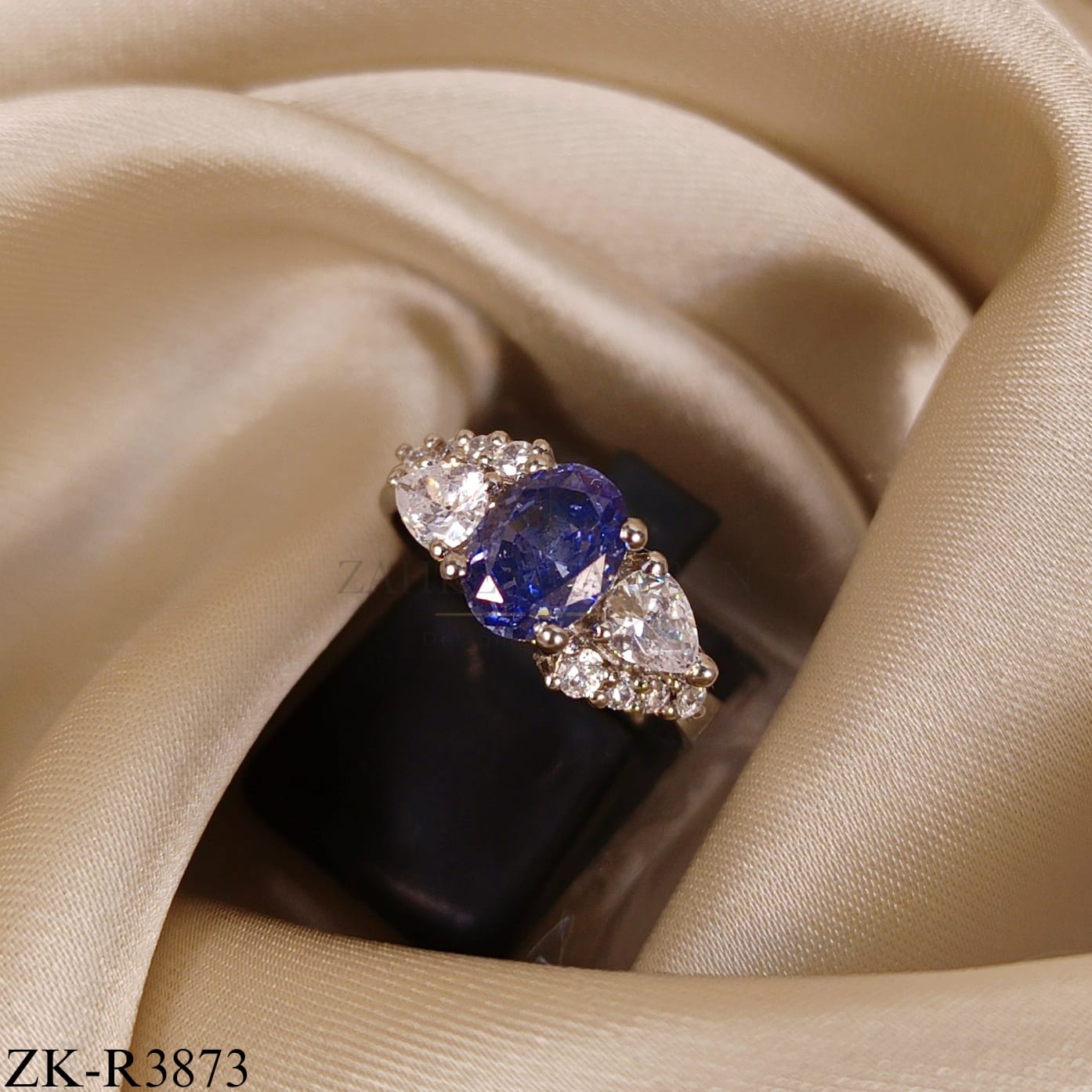 SAPPHIRE GRACE RING