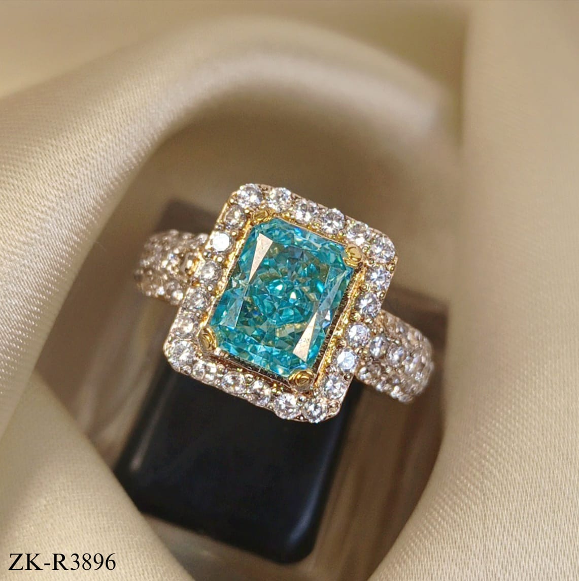 BLUE SQUARE CENTER WITH ZIRCONIAN RING